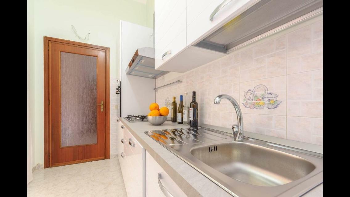 Spacious Modern And Cozy Apartment Трапани Екстериор снимка